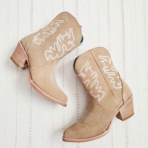 Corral Embroidered Suade Leather Classic Western Cowboy Boots Camel Tan Size 6.5